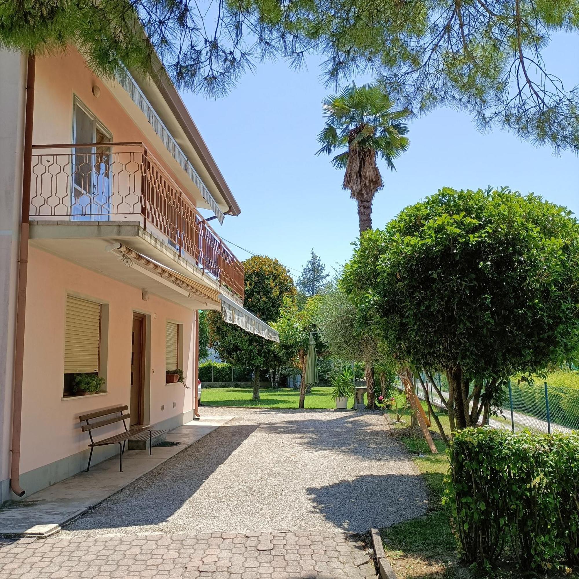 Oliva'S House Appartamento Con Giardino 帕拉佐罗德罗斯泰尔 外观 照片